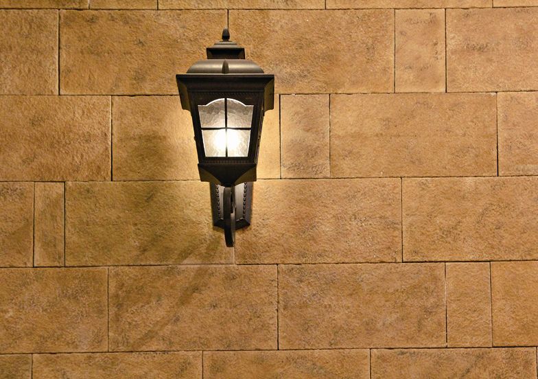 傳百年家具商場(chǎng)  